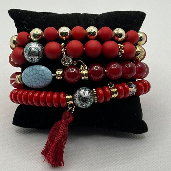 Brand New!! Beaded bracelet bundle - Picture 1 of 4